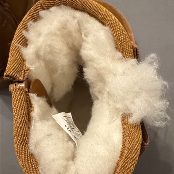 Koolaburra by UGG girl size 9 Brown Kids Boots with Bow Detail - Picture 6 of 7